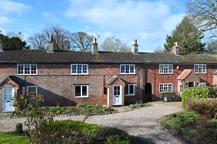 2 Bedroom Cottage To Rent In Hall Cottages, Ainderby Steeple, DL7