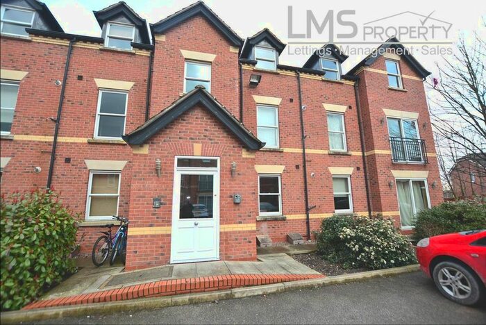 2 Bedroom Flat To Rent In Weaver Grove, Winsford, CW7