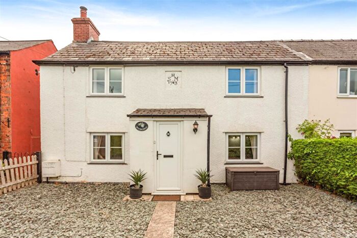 3 Bedroom Cottage For Sale In Riverside Lane, Broadoak, Newnham, GL14