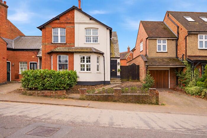 3 Bedroom Semi Detached House For Sale In Catherine Street, St. Albans, Hertfordshire, AL3
