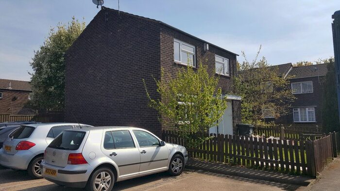 3 Bedroom Semi-Detached House To Rent In Longleat Close, Leicester, LE5