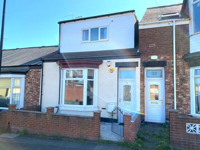 3 Bedroom Terraced House To Rent In Hendon Valley Road, Hendon, Sunderland, SR2