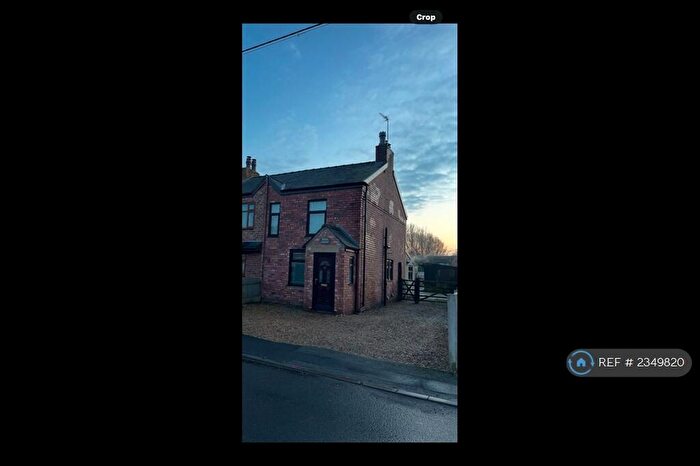 3 Bedroom Semi-Detached House To Rent In Long Lane, Southport, PR9