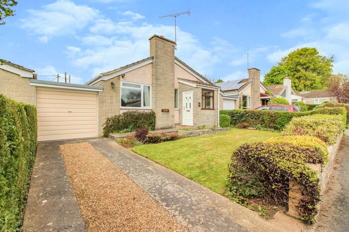 4 Bedroom Bungalow To Rent In Cross Road, Bradford Abbas, Sherborne, Dorset, DT9