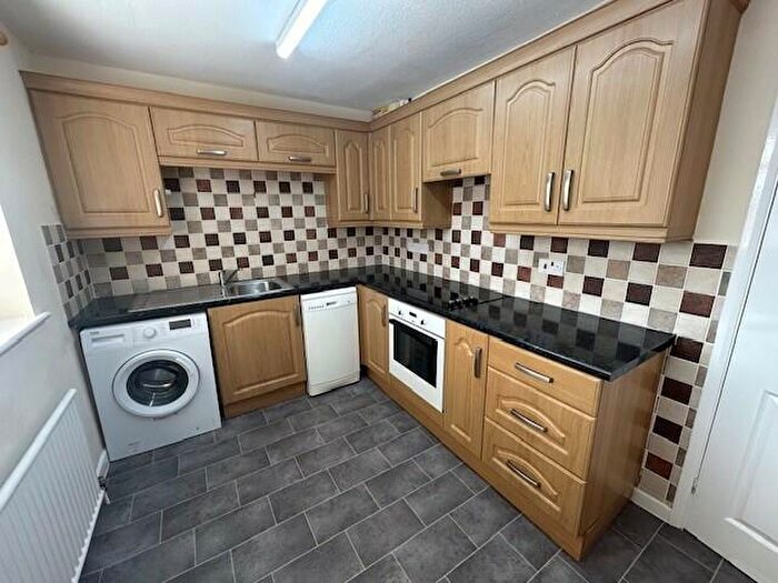 2 Bedroom Flat To Rent In High Street, NG34
