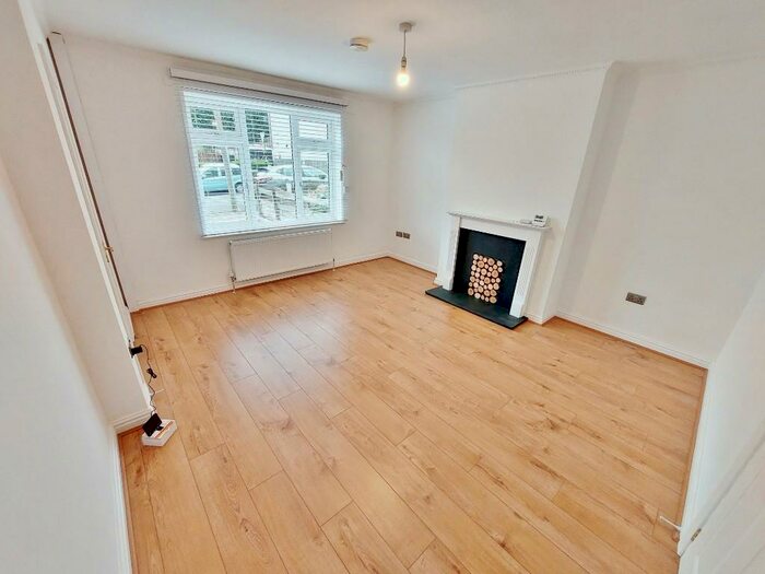 3 Bedroom End Of Terrace House To Rent In Foster Road, Radford, Coventry, CV6