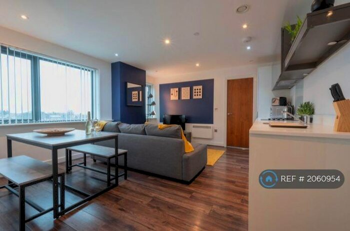 2 Bedroom Flat To Rent In Nexus Point, Birmingham, B24