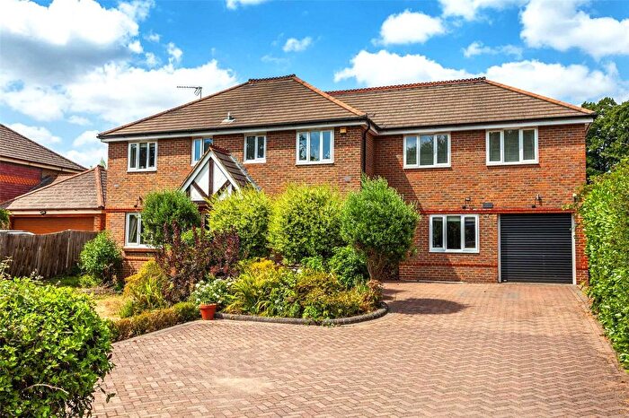 5 Bedroom Detached House For Sale In Gossmore Lane, Marlow, SL7