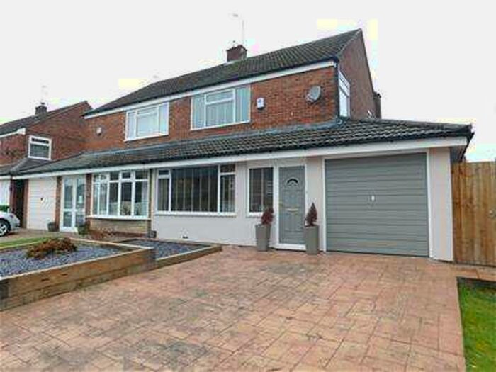 2 Bedroom Semi-Detached House To Rent In Leicester Road, Failsworth, Manchester, M35