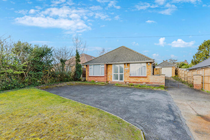 3 Bedroom Bungalow For Sale In Uplands Avenue, Hitchin, SG4