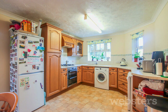 2 Bedroom Detached Bungalow To Rent In Admirals Way, Hethersett, NR9