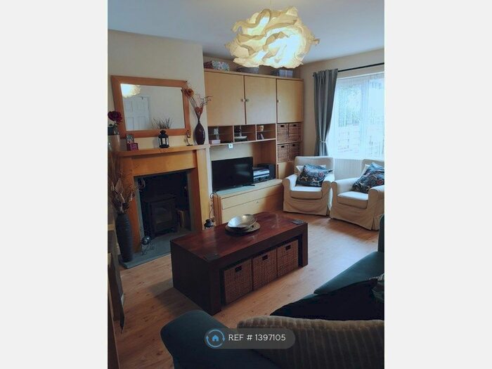 2 Bedroom Terraced House To Rent In Adwick Place, Leeds, LS4