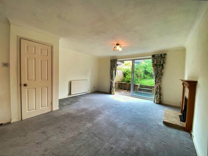 3 Bedroom End Of Terrace House To Rent In New Road, Ridgewood, Uckfield, TN22