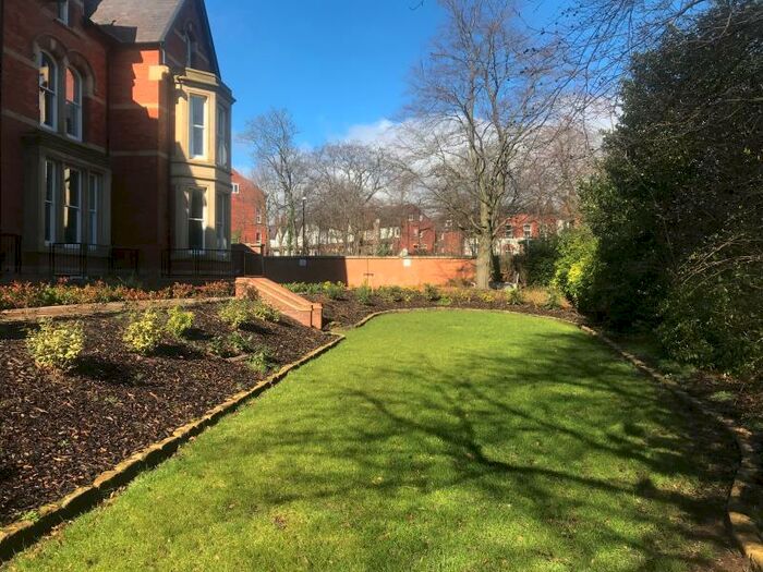 1 Bedroom Apartment To Rent In Grove Villas, Cardigan Road, Headingley, Leeds, LS6