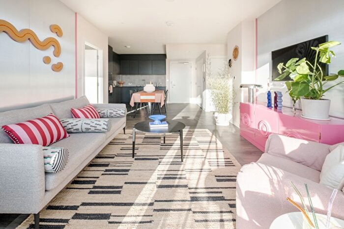 2 Bedroom Flat To Rent In Coppermaker Square, Cherry Park Lane Stratford, E20