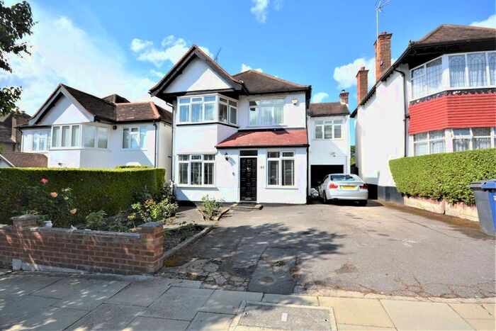 4 Bedroom Detached House To Rent In Edgeworth Crescent, London, NW4