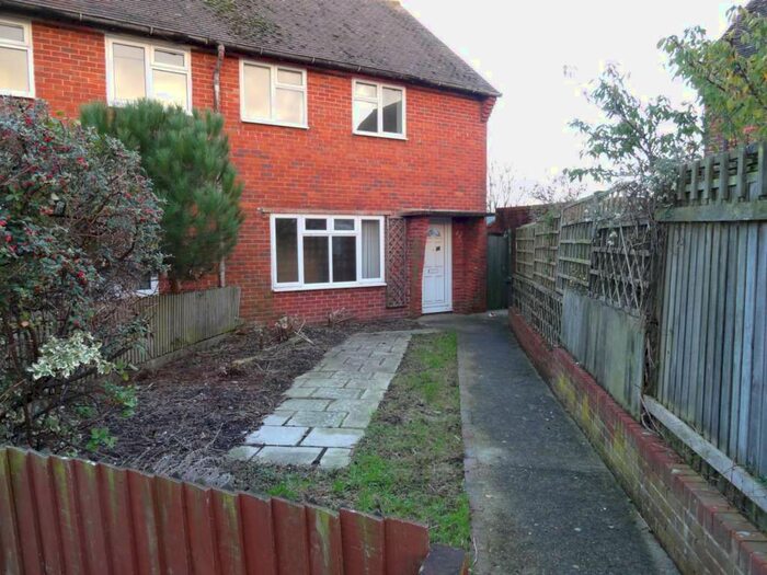 2 Bedroom End Of Terrace House To Rent In Henfield Road, Hampden Park, BN22
