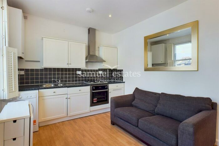 1 Bedroom Flat To Rent In Balham High Road, London, SW12