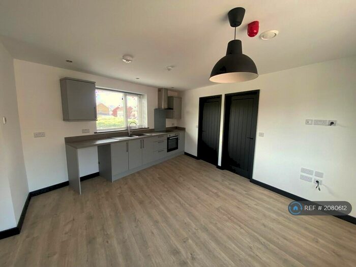 2 Bedroom Flat To Rent In Vernon Road, Nottingham, NG6