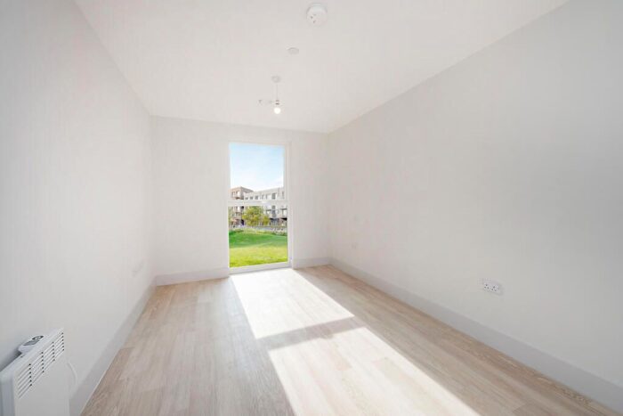 3 Bedroom Property To Rent In Prince Charles Road, Exeter, EX4