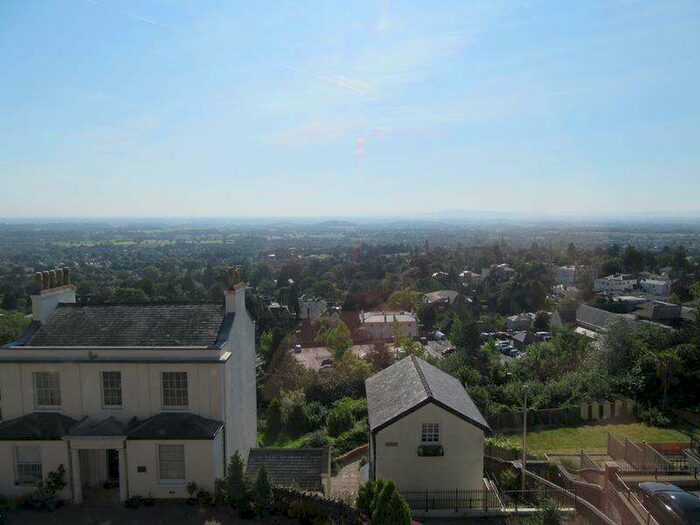 2 Bedroom Apartment To Rent In 5b Queens Drive, Malvern, Worcestershire, WR14