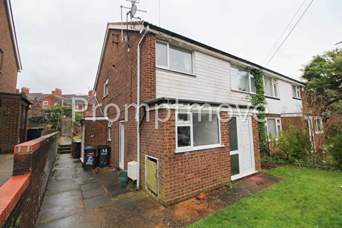 2 Bedroom Property To Rent In Chadwell Close, Luton, LU2