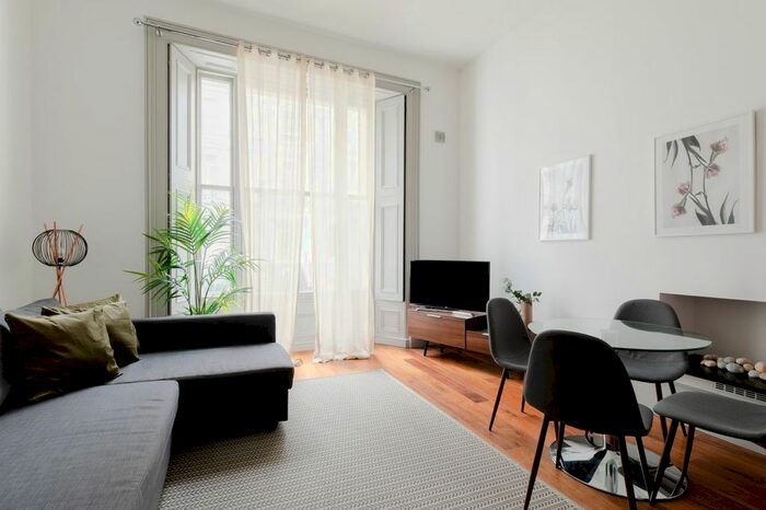 1 Bedroom Flat To Rent In Collingham Place, London, SW5