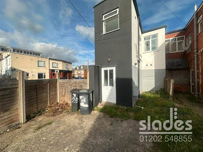 3 Bedroom Barn Conversion To Rent In Jameson Road, Winton, Bournemouth, BH9