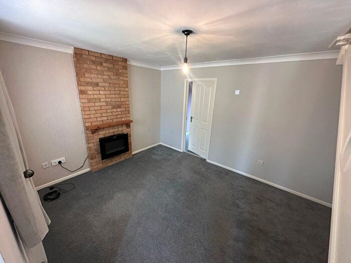 2 Bedroom Semi-Detached House To Rent In Fern Close, Leicester, LE7