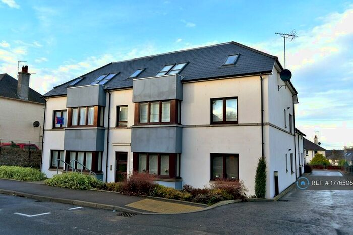 2 Bedroom Flat To Rent In Middlefield Place, Aberdeen, AB24