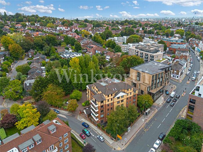 3 Bedroom Flat For Sale In West Heath Road, London, NW3