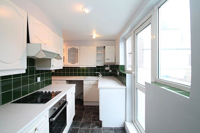 2 Bedroom Flat To Rent In Church Street, Croydon, CR0