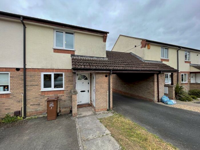 2 Bedroom End Of Terrace House To Rent In Now Fully Booked On Viewings, PL21