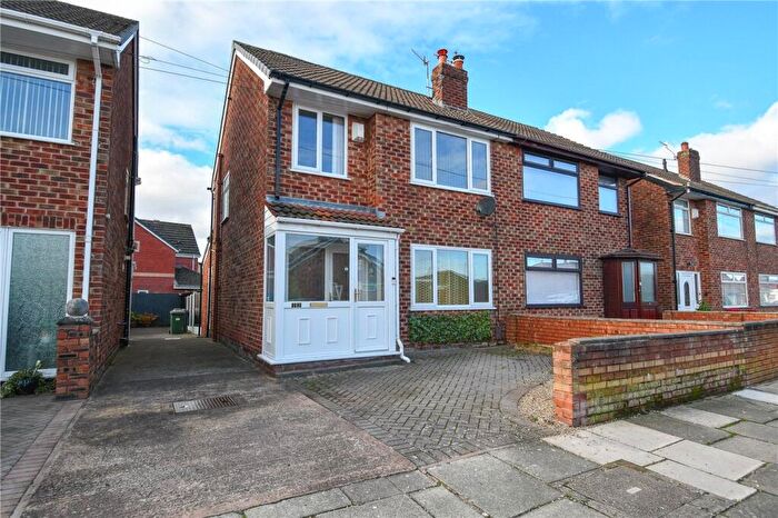 3 Bedroom Semi-Detached House For Sale In Grampian Way, Moreton, Wirral, CH46