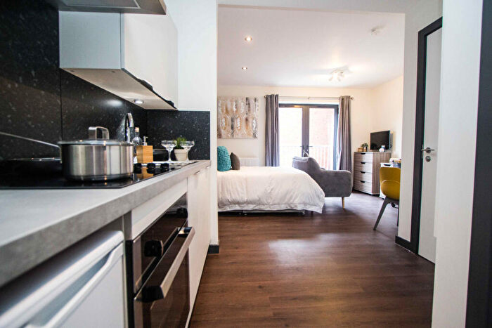 1 Bedroom Flat To Rent In Cardigan Lane, Leeds, LS4