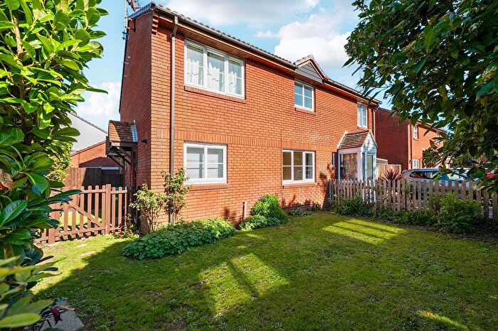 1 Bedroom Semi-detached House For Sale In Montgomery Drive, Bognor Regis, PO22