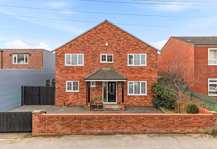 4 Bedroom Detached House For Sale In High Ridge Park, Rothwell, Leeds, LS26