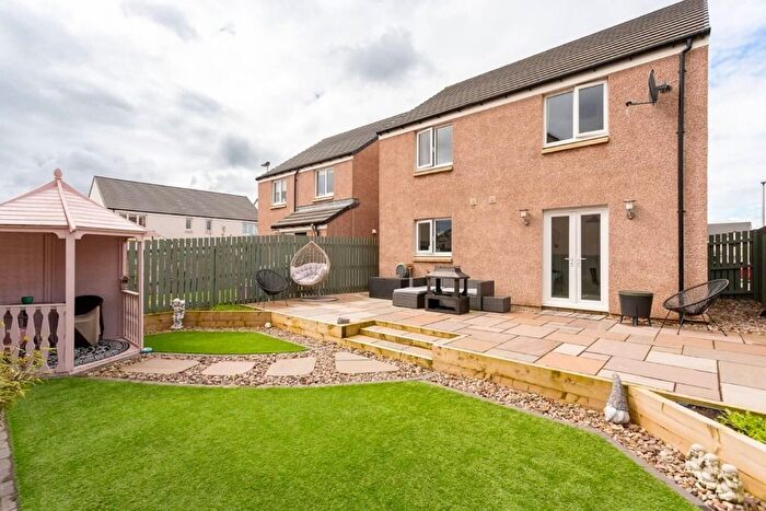 3 Bedroom Detached House To Rent In Finlay Crescent, Arbroath, Angus, DD11