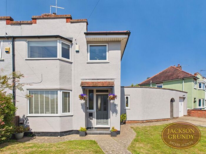 3 Bedroom Semi-Detached House For Sale In Whitehills Way, Kingsthorpe, NN2