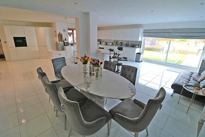 5 Bedroom Detached House For Sale In Burnham Road, Epworth, DN9