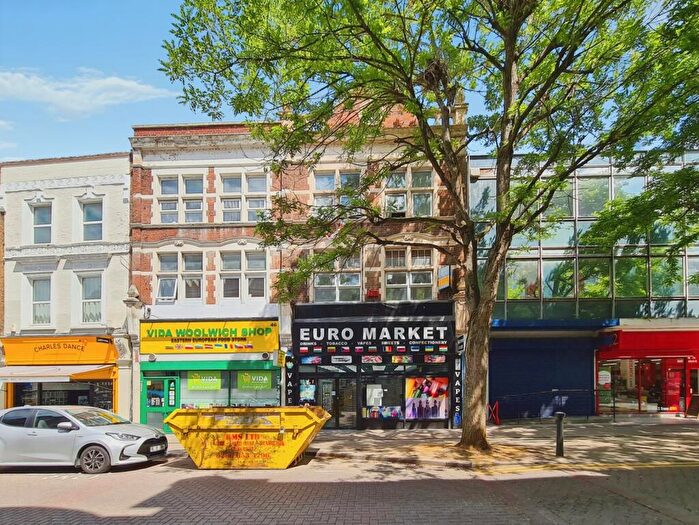 2 Bedroom Flat For Sale In Hare Street, London, SE18