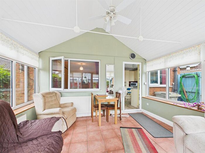 2 Bedroom Detached Bungalow For Sale In Brooke Drive, Mablethorpe, LN12