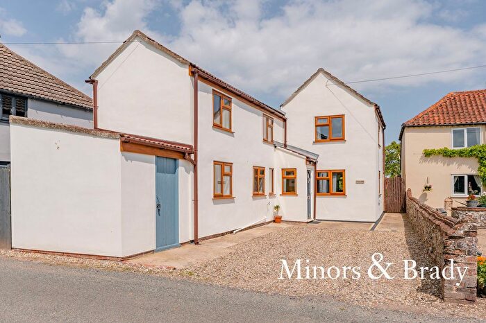 3 Bedroom Detached House For Sale In Mill Road, Stokesby, NR29