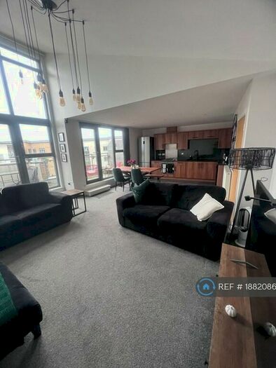 2 Bedroom Penthouse To Rent In Hart Street, Maidstone, ME16