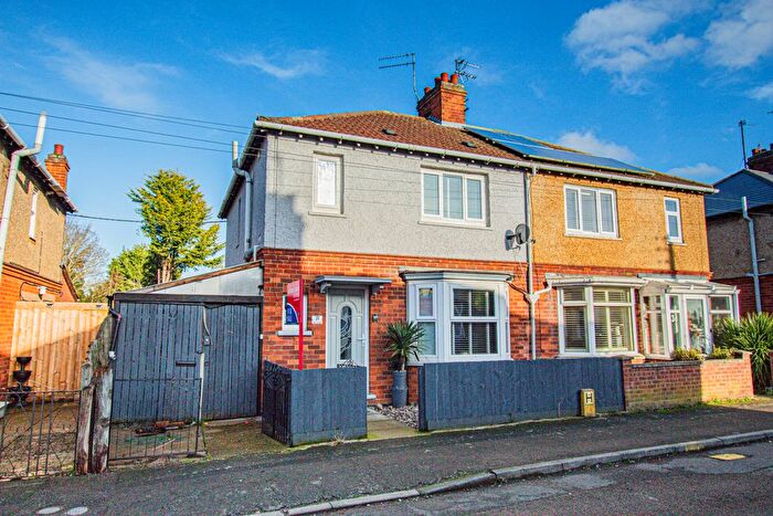 3 Bedroom Semi Detached House For Sale In Mulso Road, Finedon, NN9