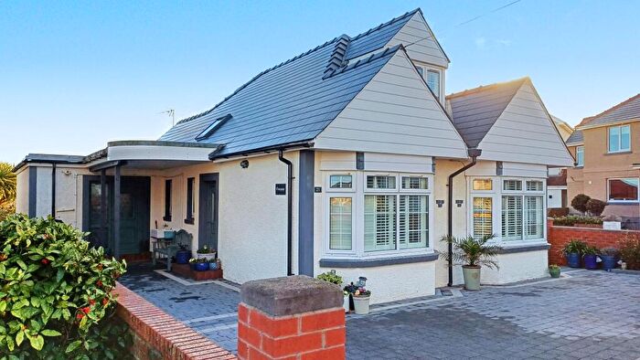 4 Bedroom Detached Bungalow For Sale In Springfield Avenue, Porthcawl, CF36