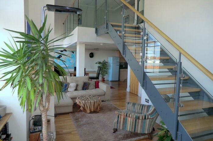 1 Bedroom Apartment To Rent In Abacus Building, B12