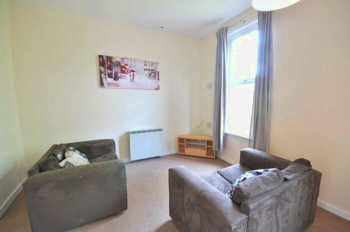 1 Bedroom Apartment To Rent In Victoria Terrace, Hathersage Road, Manchester, M13