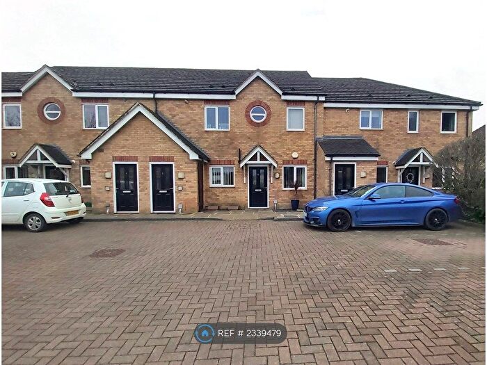 2 Bedroom Flat To Rent In Bridge Street, Deeping St. James, Peterborough, PE6