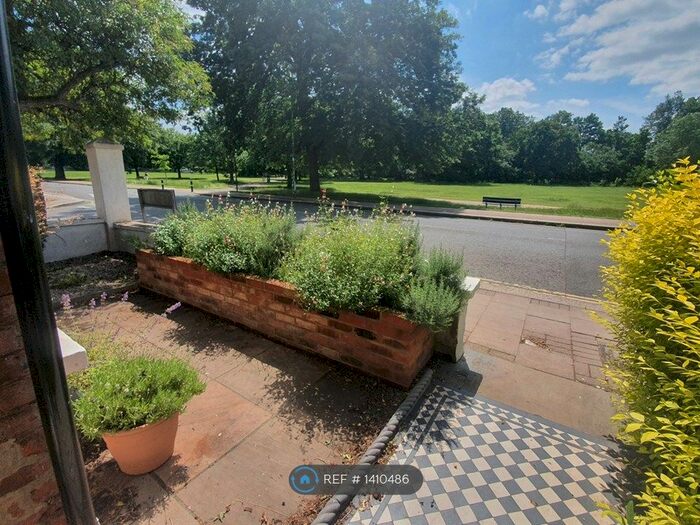 2 Bedroom Flat To Rent In Emmanuel Road, London, SW12